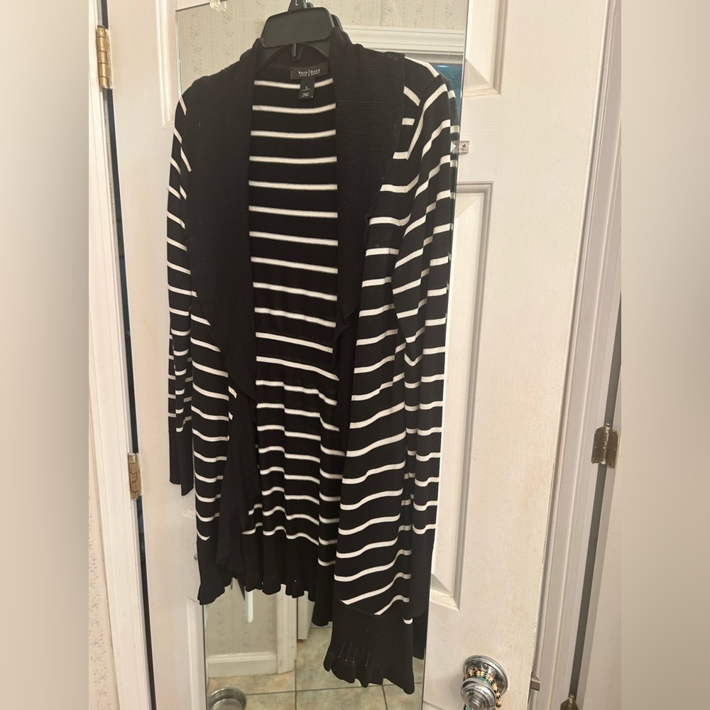 White House Black Market Black and White Knit Top